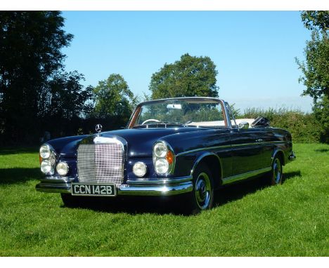 Successor to the well respected but somewhat staid 'pontoon' range, the W111 Series was introduced in May 1959. Soon nickname