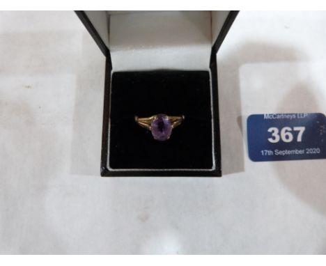 An Edwardian 9ct amethyst ring. Size O. 2.7g gross
