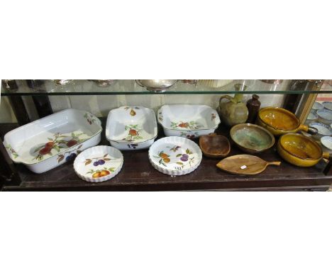 Collection of ceramics &amp; treen to include Royal Worcester Evesham pattern