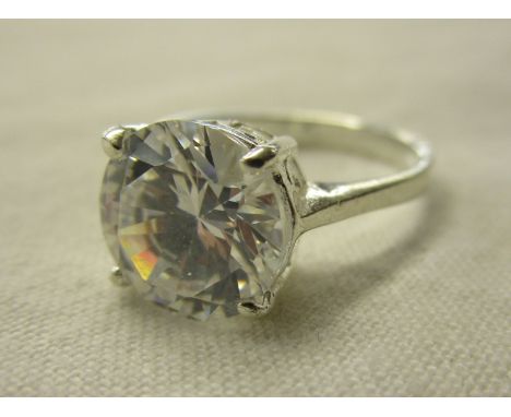 Silver solitaire ring