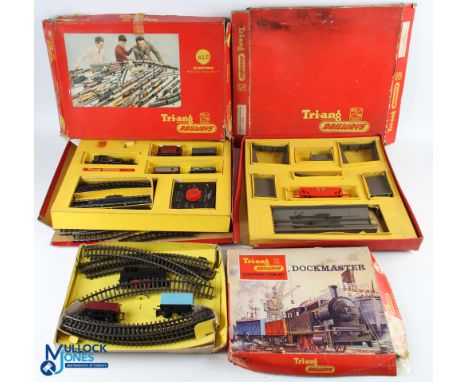 3x Tri-ang Hornby Locomotive 00 Gauge Kits to include RS70 clockwork dockmaster set - box worn contents okay, R161 operating 
