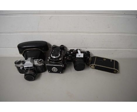 MIXED LOT OF CAMERAS COMPRISING A MINOLTA AUTO CORD, PRACTICA BC1, PRACTICA PL NOVA IB AND ONE OTHER