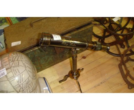 Antique style desk telescope