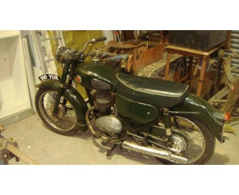 1958 petrol Francis Barnett 197 cc motorbike with Villiers engine 910 YUK Engine Number 79712 (with  V5)