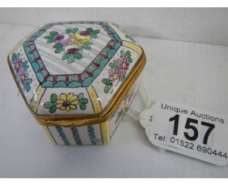 A good early 20th century hand painted porcelain patch/pill box.