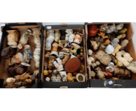 A collection of ceramic owls in various states of repair (3 trays)