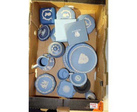 A collection of Wedgwood and Dudson jasperware to include plates, jugs, trinket boxes etc (21)