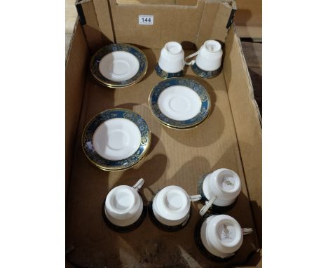 Royal Doulton Carlyle set of 6 cups and saucers  (12)