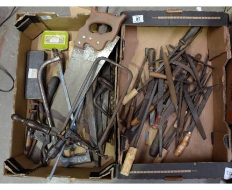 A collection of files, saws and assorted vintage DIY tools (2 trays)