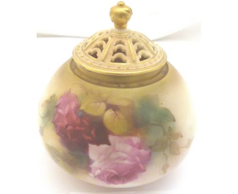 ROYAL WORCESTER LIDDED POT. Large roses lidded pot pourri signed Kitty Blake H: 12 cm