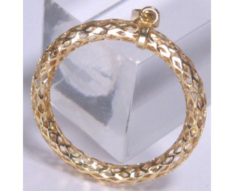 9 K DIAMOND CUT PENDANT. 9 K gold diamond cut circle of life pendant