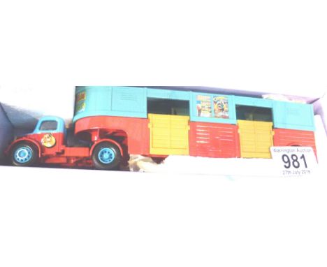 CORGI CIRCUS VEHICLES. Corgi diecast artic horsebox in boxed condition