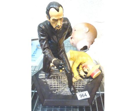 DR WHO COLLECTABLES. Dr Who the Master and Auton limited edition 330/900 by Weta collectables