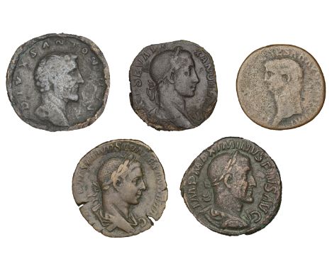 Roman Imperial Coinage, Divus Antoninus Pius, Sestertius, 161, rev. column of Antoninus Pius, 27.23g (RIC 1269; RCV 5199); Se