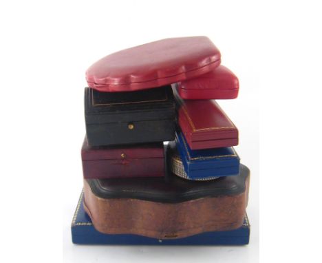 Nine various vintage jewellery boxes. 