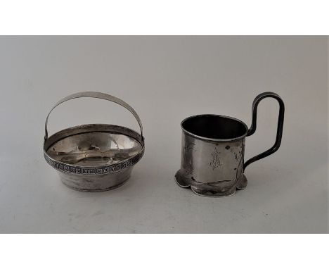 A late 20th century Russian silver swing handled basket, stamped hallmark for .916 grade, diameter 11.2cm (171.5g), together 