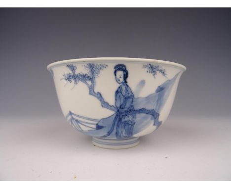 Chinese porcelain Blue and White bowl with ladies - Chenghua mark - Kangxi 1662-1722. Height 6 cm, Diameter 11 cm. Good condi