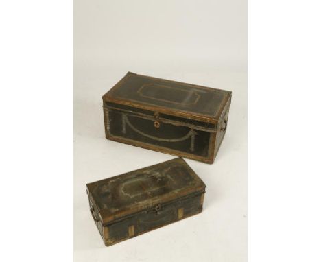 AN 18TH CENTURY LEATHER AND BRASS BOUND TRAVELLING TRUNK, of rectangular form with all-over round headed brass nail decoratio