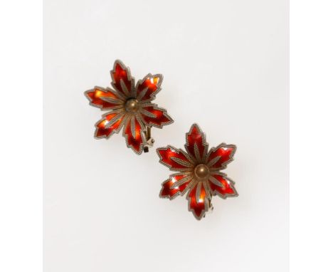 IVAR HOLTH: A PAIR OF NORWEGIAN SILVER AND RED ENAMEL FLOWERHEAD EAR CLIPS, the reverse hallmarked, each earring circa 2.7cm 