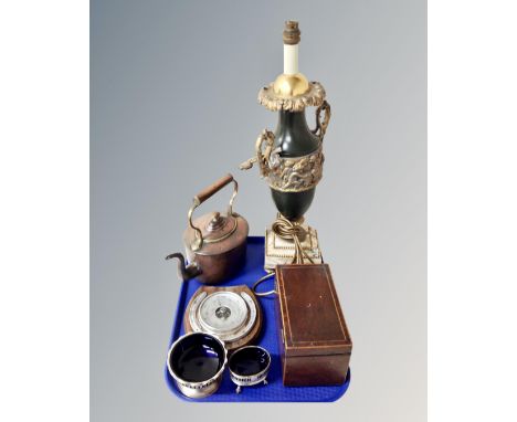 A tray containing a Victorian mahogany satinwood inlaid tea caddy together with a Victorian kettle, a vintage metal table lam