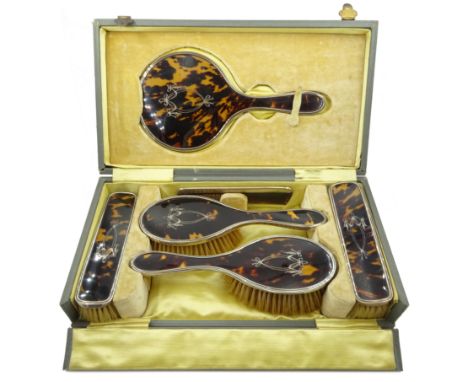 Silver and tortoiseshell dressing table set by Hasset & Harper Ltd Birmingham 1922 (similar replacement comb) cased Condition