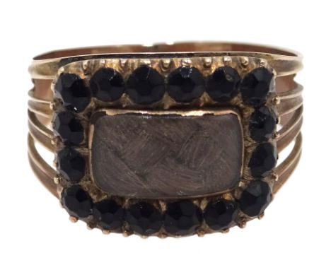 Georgian gold mourning ring with plaited hair panel, Vauxhall glass bead surround inscribed 'Eliz 'th Goulden obt 18 June 182