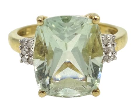 9ct gold aquamarine and diamond ring hallmarked Condition Report 3.6gmsize M-NClick here for further images, condition, aucti