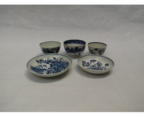 Five pieces of 18th Century Worcester blue and white tea bowls and saucers including Dr Wall period, varying designs includin