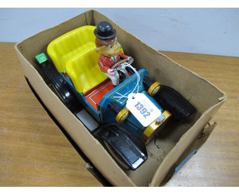 TN Japan Tin Plate Old Timer 'Sunday Driver',battery operated, in original box, 23cm long.