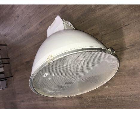 METAL IND LAMP (LARGE)