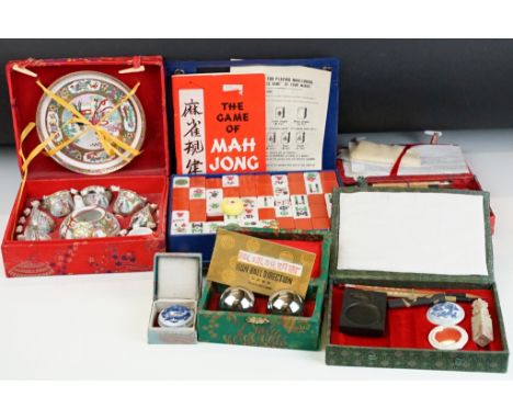 A group of Chinese collectables to include miniature tea set, painting set, seal, ink stamps ..etc. all within gift boxes. 