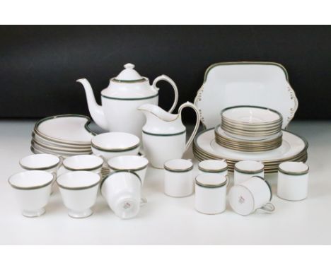 Spode 'Tuscana' six-place tea, coffee &amp; dinner service, pattern no. Y8578-R, to include 6 dinner plates, 6 crescent side 