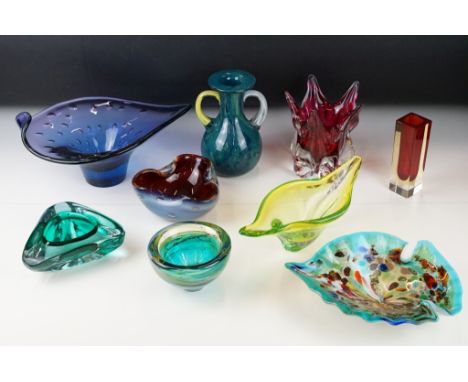 Collection of studio art glass to include Mdina, Czech bohemian glass, red Murano Sommerso vase, control bubble ash tray and 