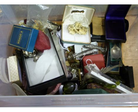 A box of collectables and costume jewellery including cased cigarette holder, unusual seal/needle case etc