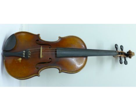 A 19th Century violin bridge stamped Aubert Mirecourt France in later Hiscox style hard case, length of back without button 3