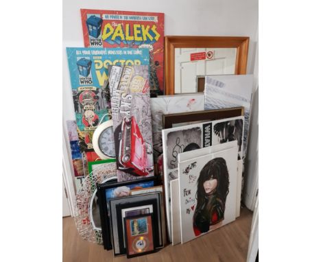 A SUBSTANTIAL AMOUNT OF PICTURES AND CANVASES INCLUDES DOCTOR WHO AND MARVEL WALL ART