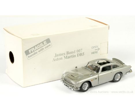 Danbury Mint "James Bond" Aston Martin DB5 (1/24th scale) - taken from the films "Goldfinger / Thunderball" - finished in sil