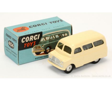 Corgi 404 Bedford Dormobile Personnel Carrier - cream body, silver trim, flat spun hubs with treaded tyres - Excellent Plus (