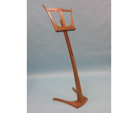 A contemporary walnut music stand, with height adjustment, by Tim Constable, Sussex Guild, clean 
