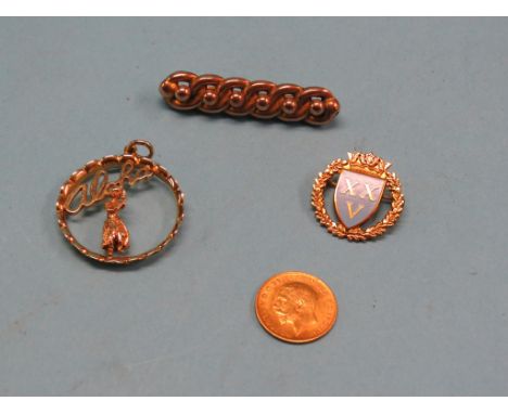 A gold half-Sovereign 1912, a 14ct. gold pendant, 7 grams, 9ct. gold and enamel badge, 4.8 grams gross, and a 9ct. gold bar-b