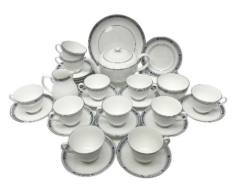 Royal Worcester Beaufort tea service, comprising teapot, milk jug, open saucier, eleven teacups, twelve saucers, eight desser