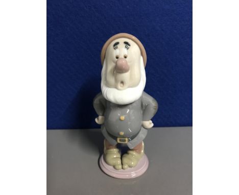 LLADRO 7535 Sneezy (in original box)