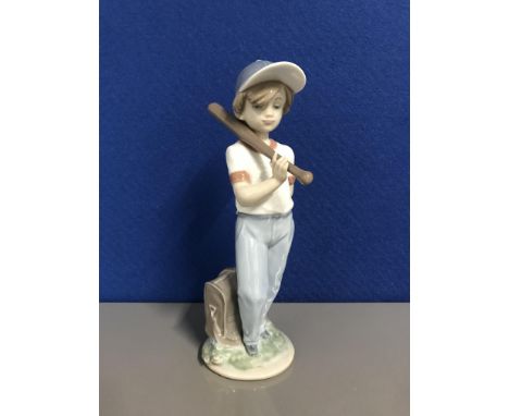 LLADRO 7610 I can play (in original box)