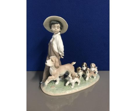 LLADRO 6828 My little explorers (in original box)