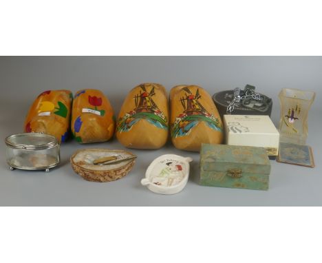 Collectibles to include graduated mother of pearl storage boxes, Chinese worry balls, Gode ashtray etc 