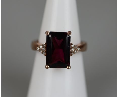 Gold amethyst and diamond ring - Size K 