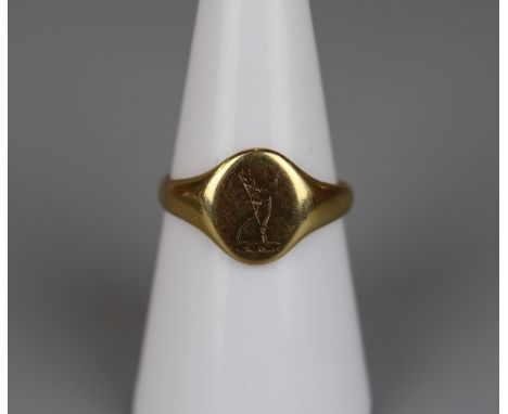 18ct gold signet ring - Size NApprox 3.6g