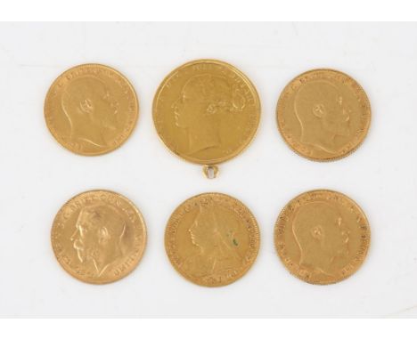 Victoria 1884 full sovereign, with an attached pendant loop, together with five half sovereigns dated George V 1911, Victoria