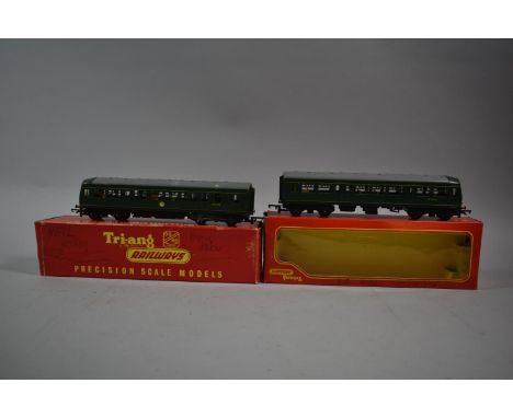 A Boxed OO Gauge Tri-ang Railways R.157 Two Car Rail Car Number M79079 