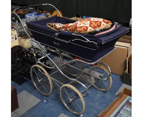 A Silver Cross Vintage Pram, 113cms Wide 